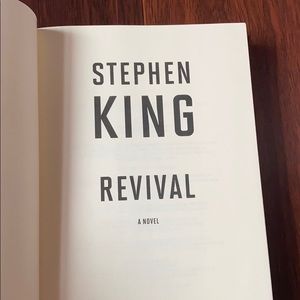Revival by Stephen King book